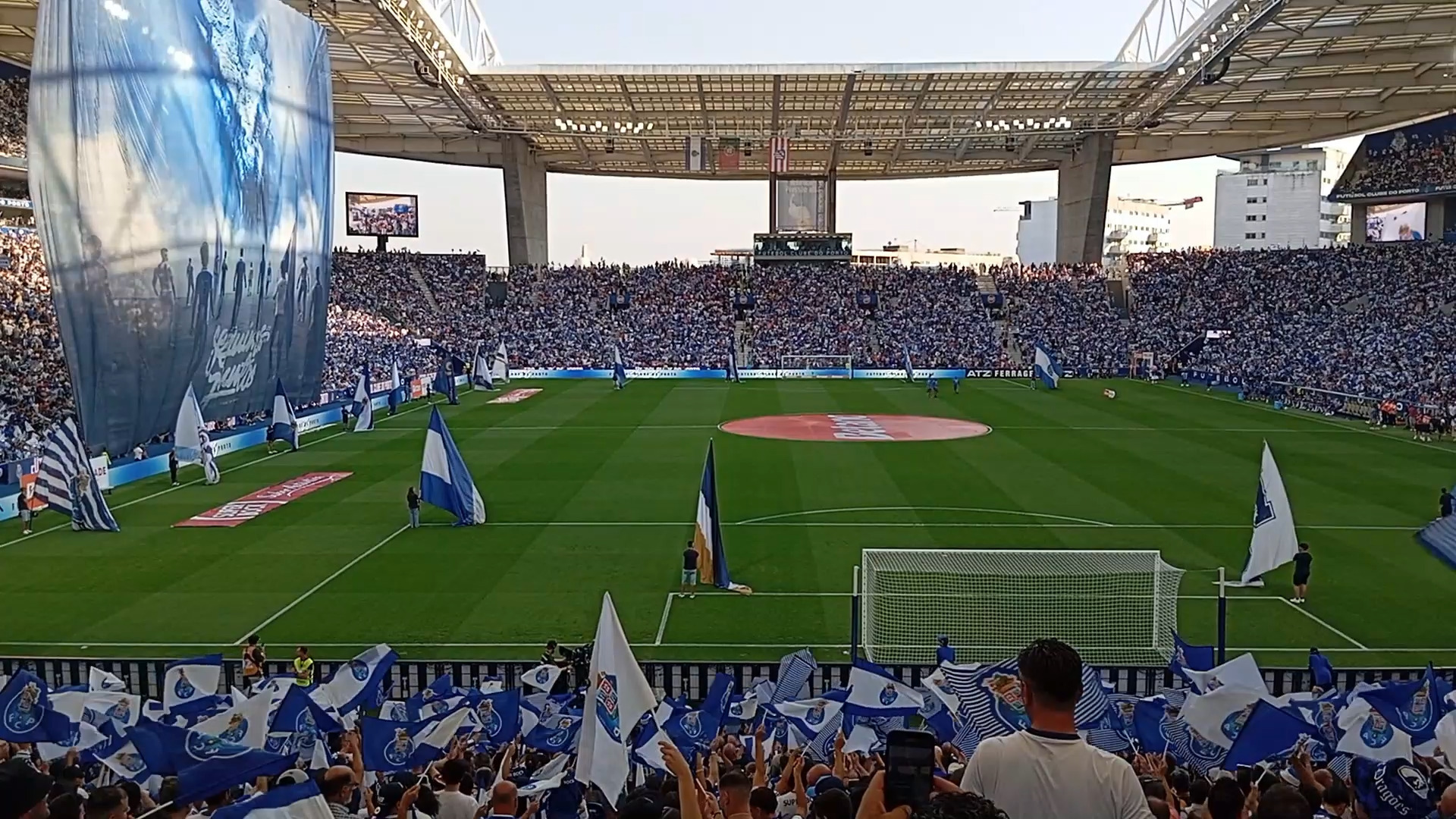 雷火电竞下载-波尔图力克马竞，贝尔梅开二度世界杯