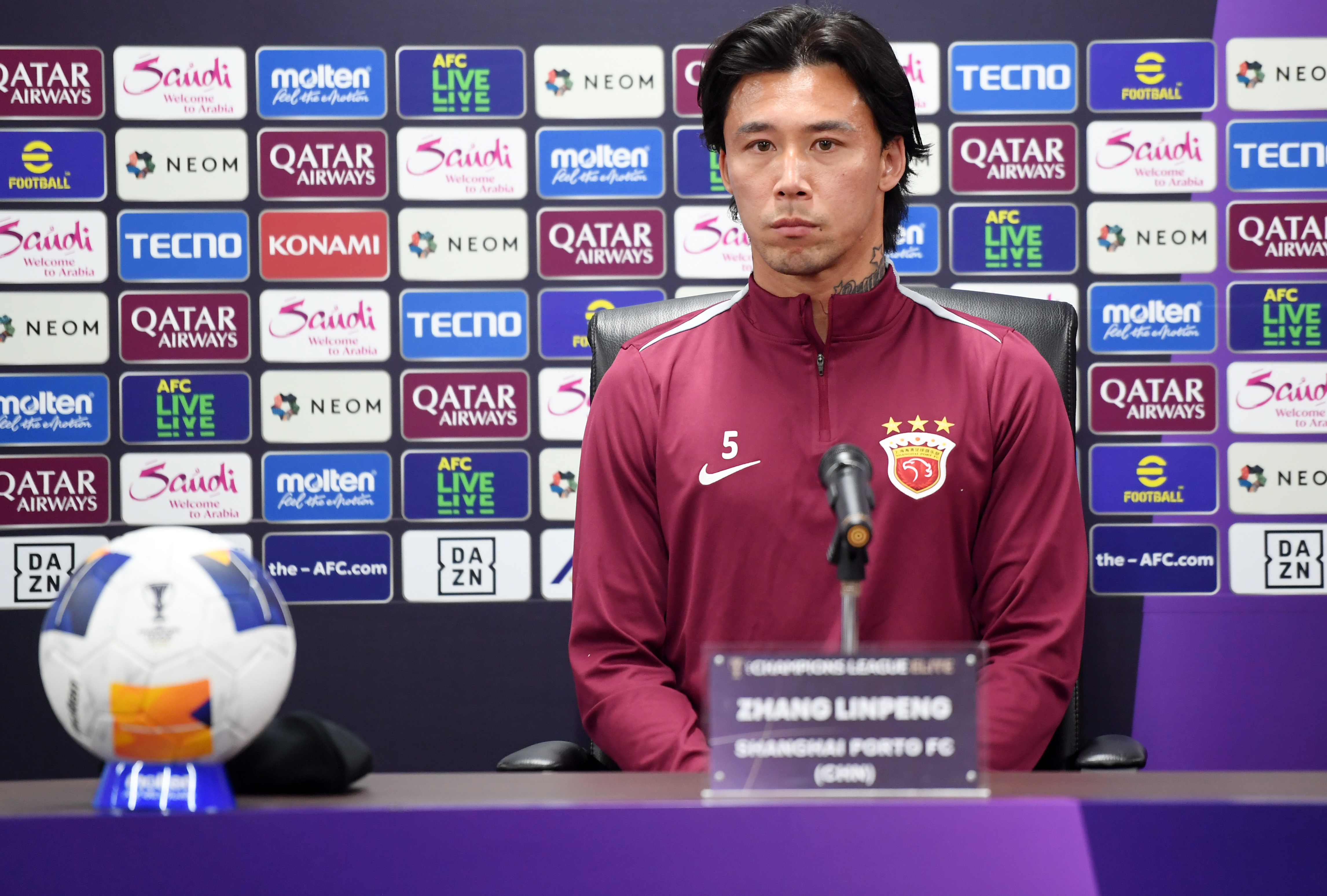 雷火电竞官网-球队备战新赛季，首战大胜对手